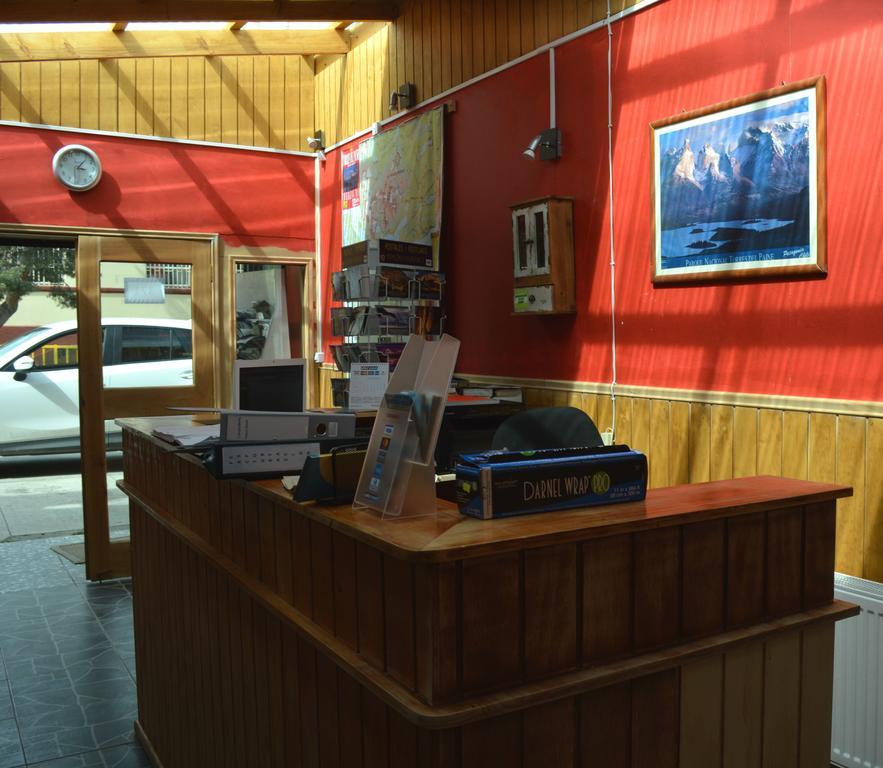 Carfran Patagonia Hostel プエルト・ナタレス エクステリア 写真